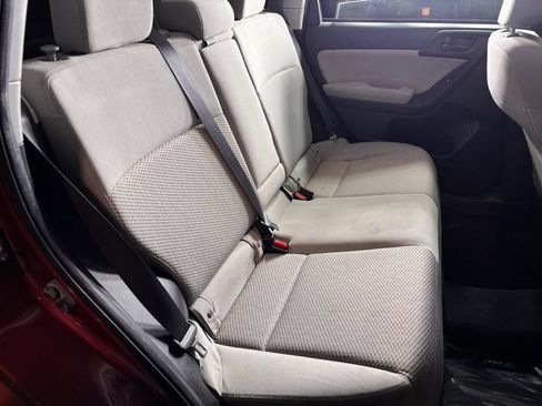 Used 2015 Subaru Forester 2.5i Premium w/ All-Weather Package AWD/4WD image 17