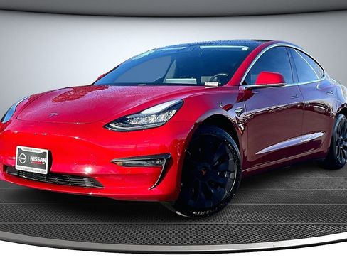 Used 2018 Tesla Model 3 Long Range image 3