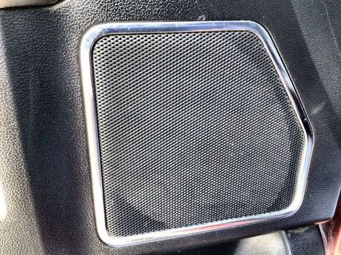 Used 2015 Ford F150 Platinum w/ Equipment Group 701A Luxury image 25