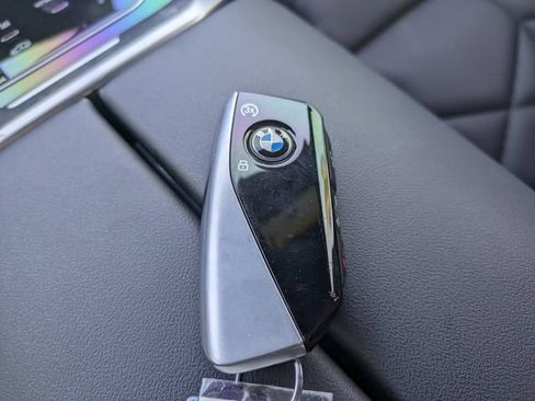 Used 2024 BMW 740i RWD image 31