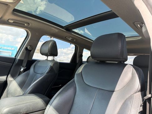 Used 2019 Hyundai Santa Fe FWD image 7