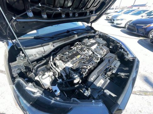 Used 2023 Toyota Corolla Cross L image 21