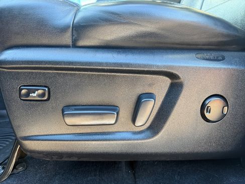 Used 2019 Toyota Tundra Platinum image 15