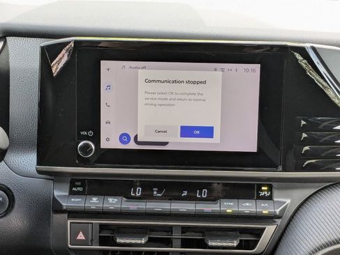 Certified 2025 Toyota Camry SE FWD image 18