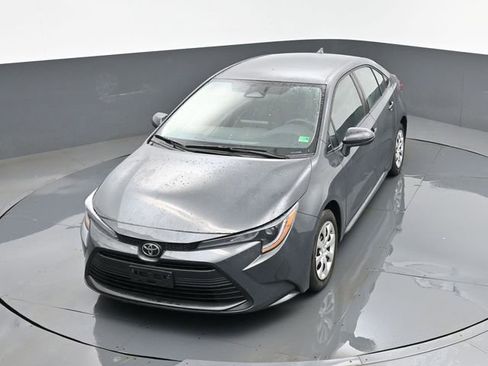 Used 2024 Toyota Corolla LE FWD image 19