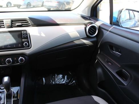Used 2021 Nissan Versa SV FWD image 39