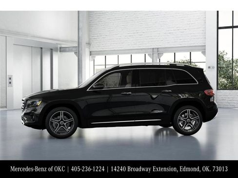 Used 2026 Mercedes-Benz GLB 250 image 35