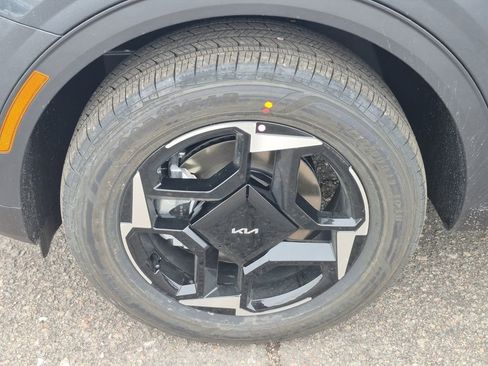 New 2026 Kia Sportage EX image 17