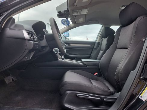 Used 2019 Honda Accord LX image 8