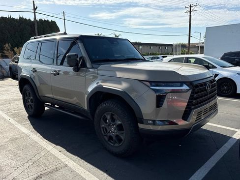 Used 2024 Lexus GX 550 AWD/4WD image 1