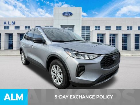 Used 2024 Ford Escape Active FWD image 3