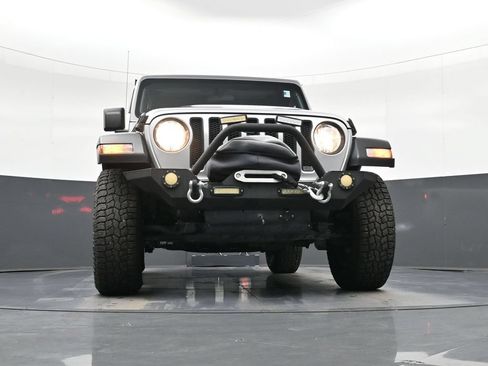 Used 2021 Jeep Wrangler Sport AWD/4WD image 19