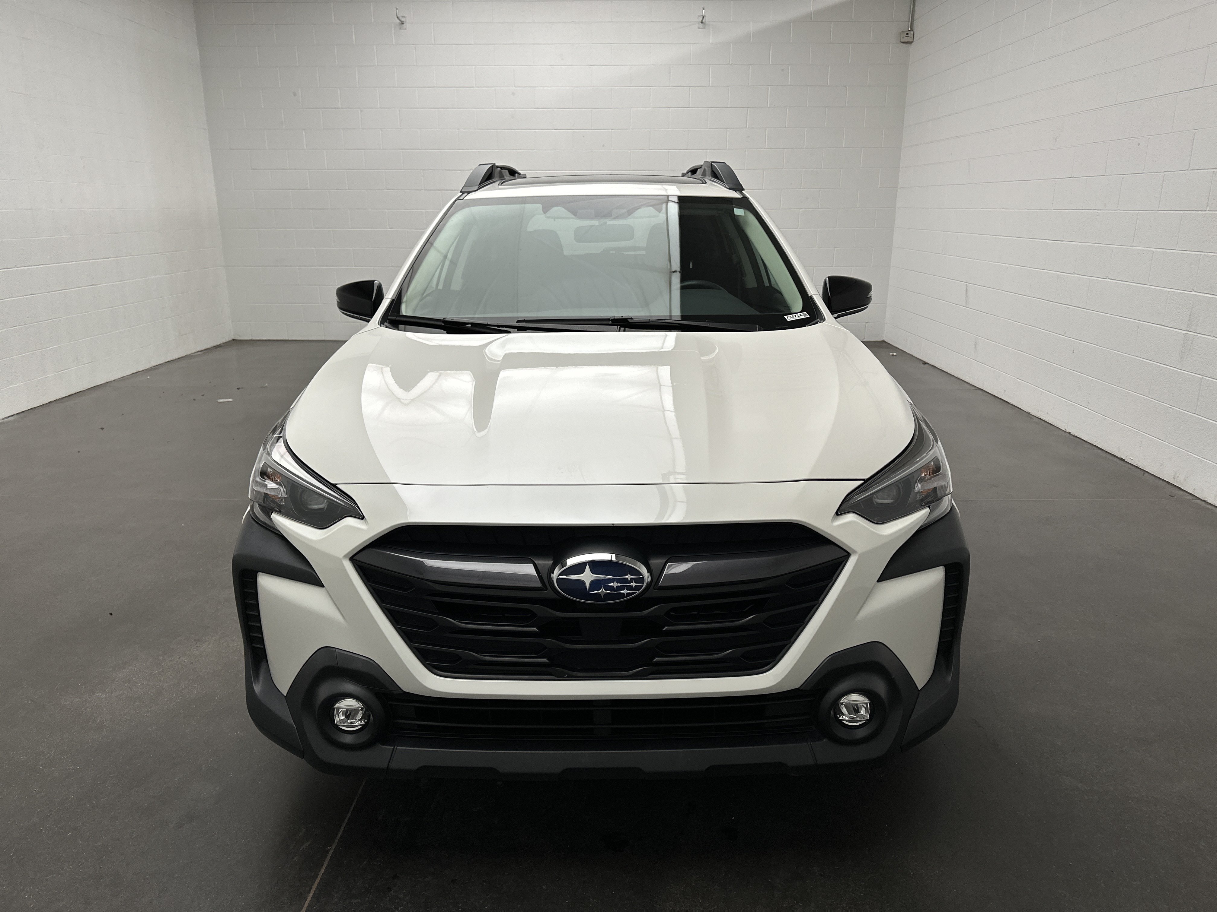 Used 2025 Subaru Outback Premium AWD/4WD image 3