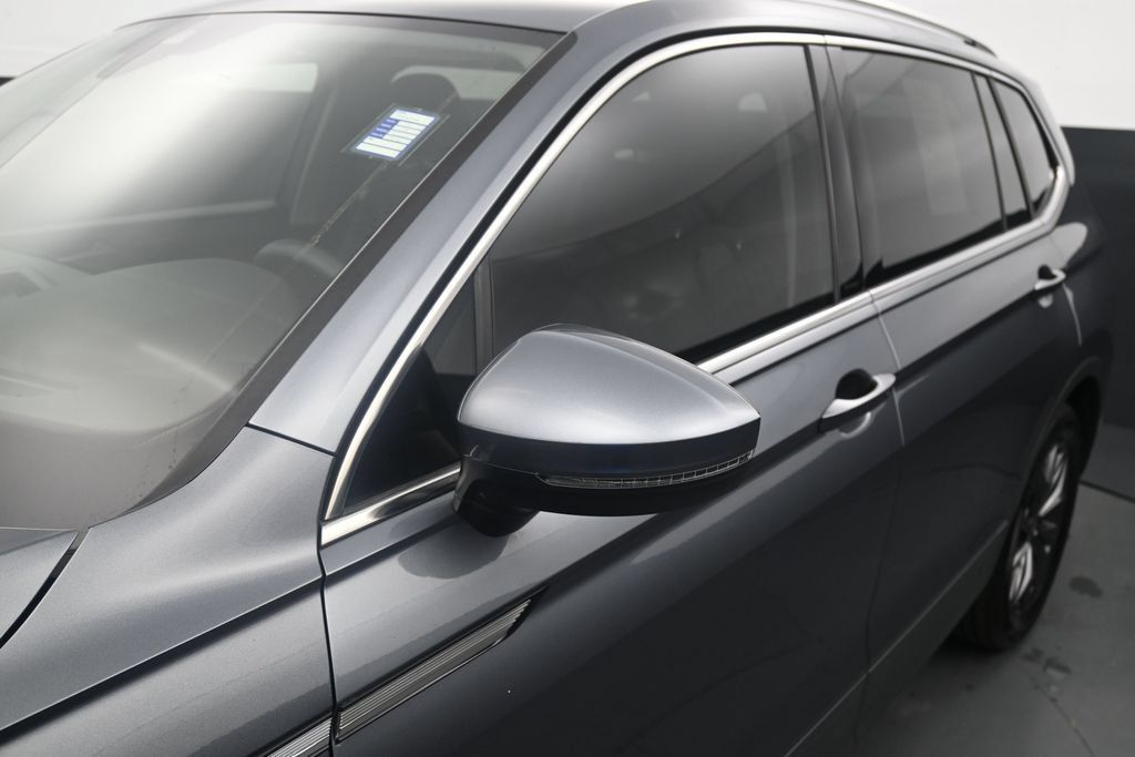Used 2022 Volkswagen Tiguan SE FWD image 13