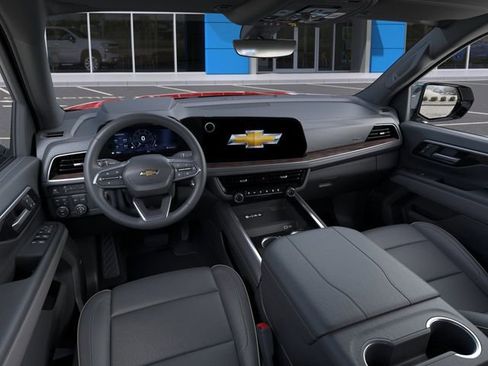 New 2026 Chevrolet Suburban Premier AWD/4WD image 15