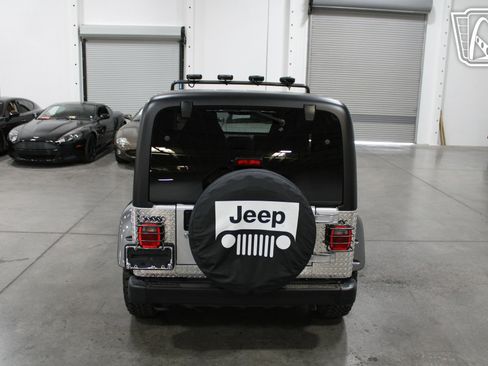 Used 2003 Jeep Wrangler Rubicon image 7