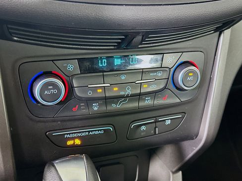 Used 2018 Ford Escape SEL image 22