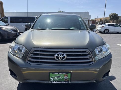 Used 2010 Toyota Highlander 2WD image 8