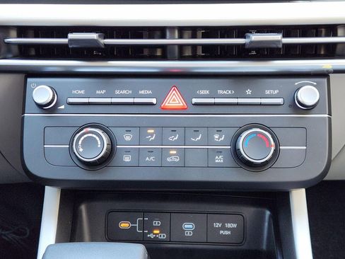 New 2026 Hyundai Tucson SE image 15