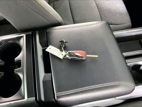 Used 2024 Ford F150 XLT w/ Mobile Office Package image 31