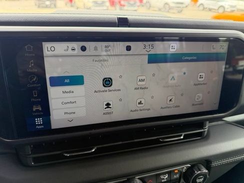 Used 2025 Jeep Gladiator Sport AWD/4WD image 8