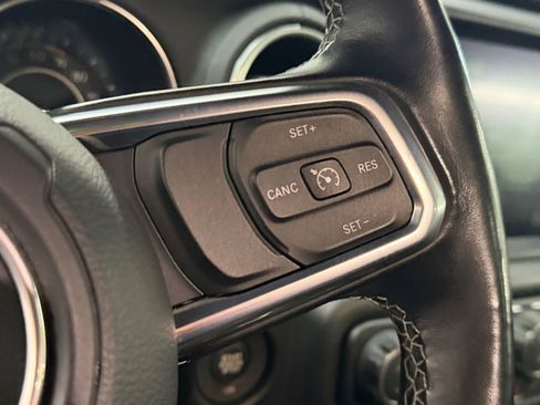 Used 2020 Jeep Wrangler Unlimited Sahara w/ Uconnect 4C Nav & Sound Group image 21