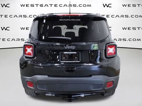 Used 2021 Jeep Renegade Latitude image 4