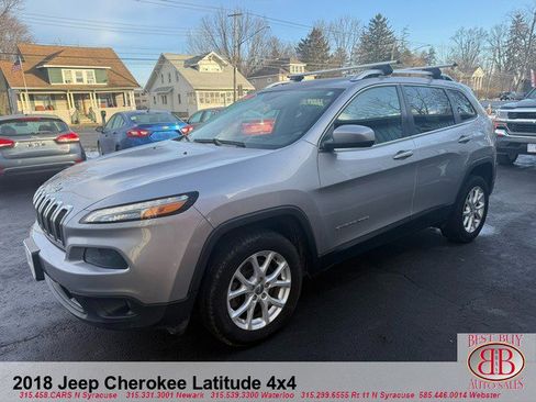 Used 2018 Jeep Cherokee Latitude image 3