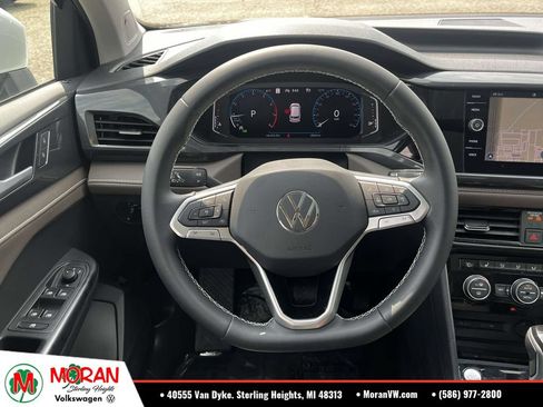 Used 2023 Volkswagen Taos SEL AWD/4WD image 15