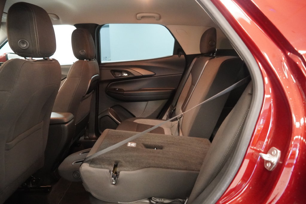 Used 2022 Chevrolet TrailBlazer LT w/ Convenience Package FWD image 27