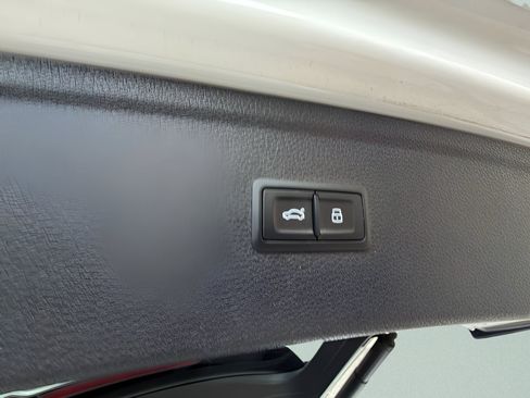 Used 2018 Audi SQ5 Prestige AWD/4WD image 15