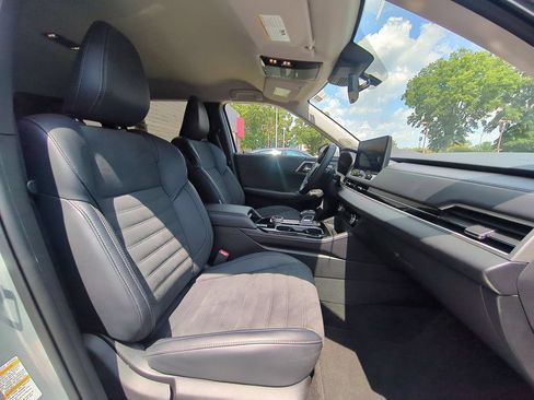 Used 2025 Mitsubishi Outlander SE AWD/4WD image 31