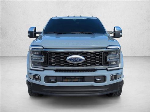 Used 2024 Ford F450 Platinum w/ FX4 Off-Road Package image 2