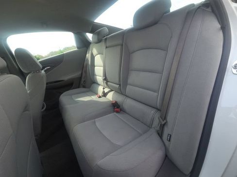 Used 2025 Chevrolet Malibu LT FWD image 13