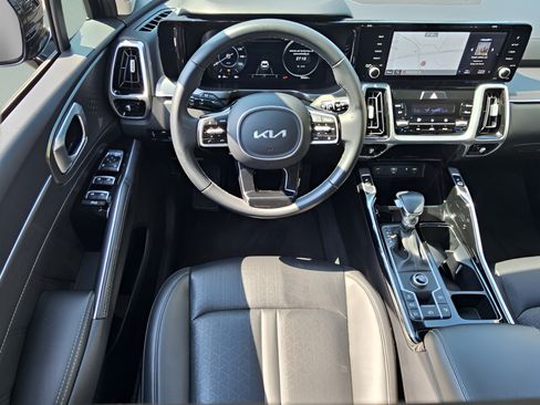Used 2023 Kia Sorento SX FWD image 12