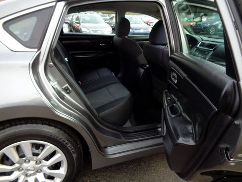 Used 2016 Nissan Altima 2.5 S w/ Power Driver Seat Package image 16