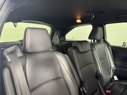 Used 2025 Honda Odyssey Sport-L image 27