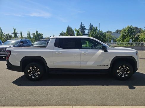 Used 2026 GMC Sierra EV Elevation AWD/4WD image 6