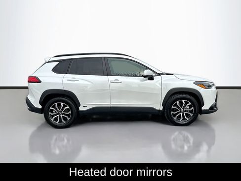 Used 2023 Toyota Corolla Cross SE image 8