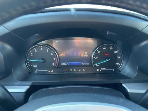 Certified 2022 Ford Explorer XLT w/ Equipment Group 202A image 18