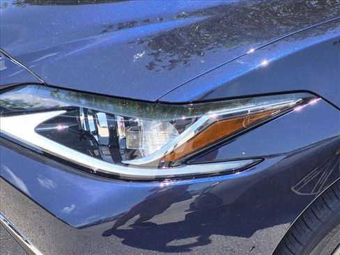 Used 2025 Lexus ES 350 w/ Premium Package FWD image 14