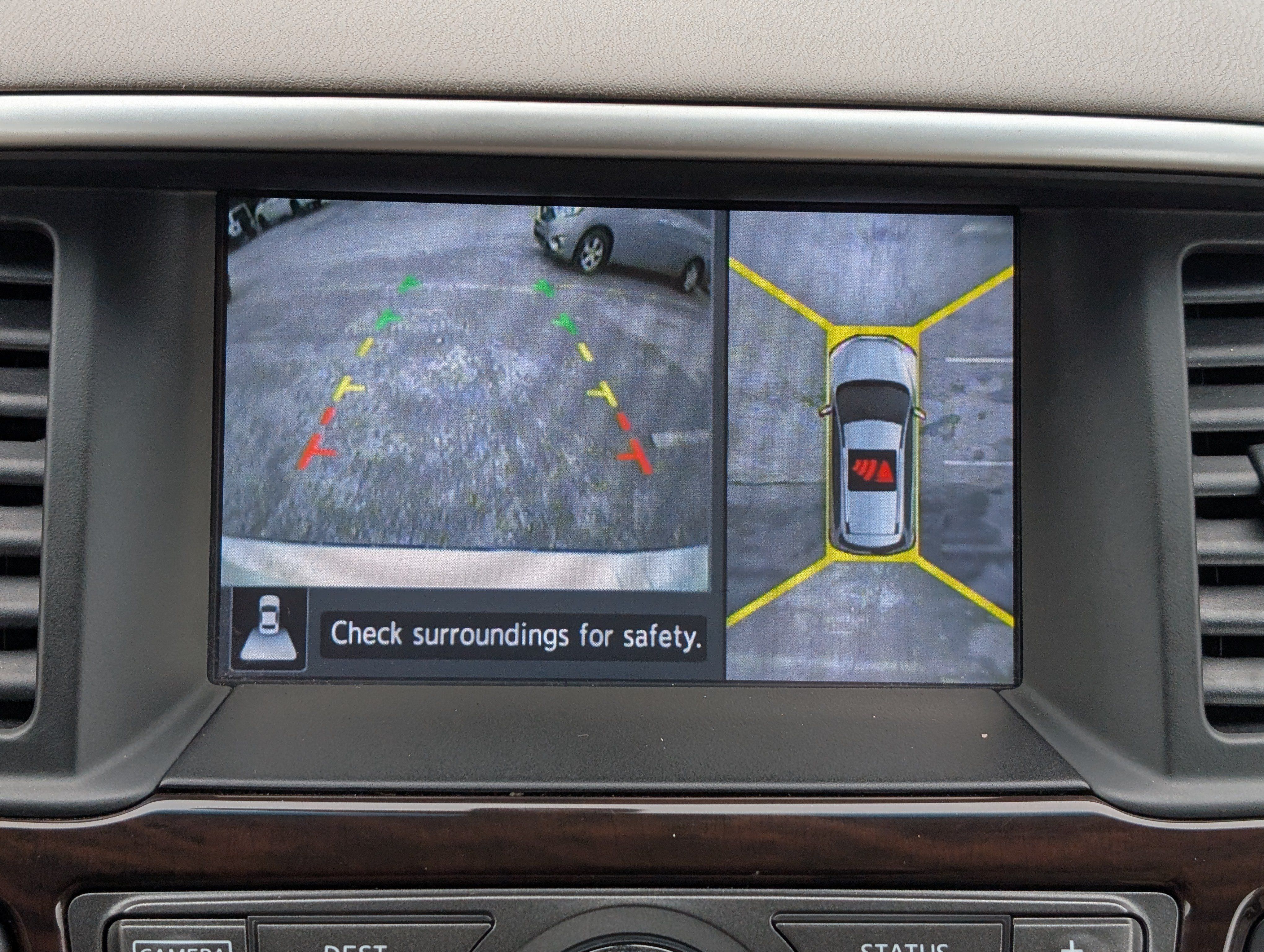 Used 2015 Nissan Pathfinder SL w/ SL Tech Package FWD image 32