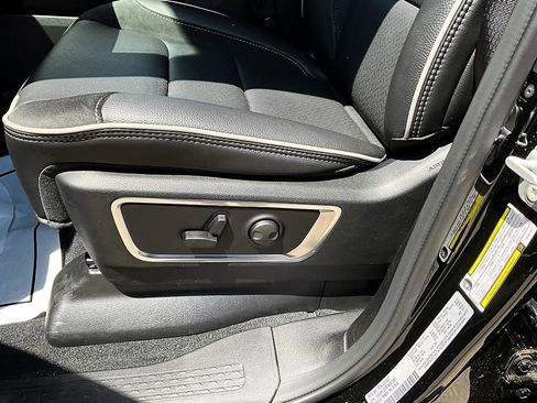 New 2026 RAM 1500 Laramie AWD/4WD image 14