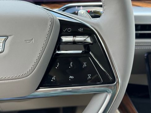 New 2025 Cadillac Escalade Sport Platinum image 28