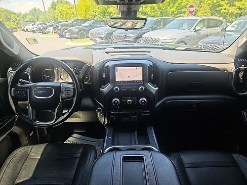 Used 2019 GMC Sierra 1500 Denali w/ Denali Ultimate Package AWD/4WD image 33