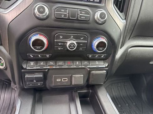 Used 2020 GMC Sierra 2500 Denali w/ Denali Ultimate Package AWD/4WD image 27