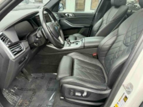 Used 2023 BMW X5 xDrive40i AWD/4WD image 16