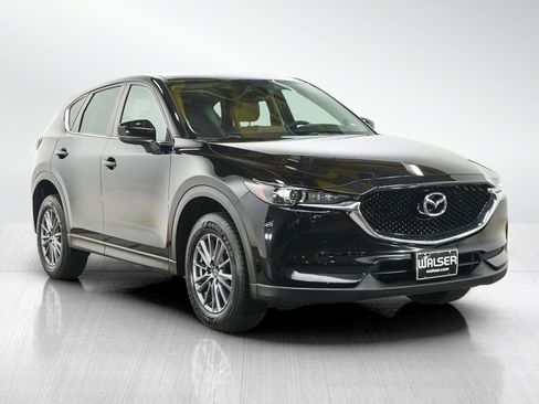 Used 2017 MAZDA CX-5 Touring w/ Preferred Equipment Package AWD/4WD image 6