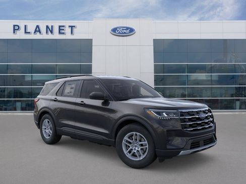New 2026 Ford Explorer Active RWD image 9