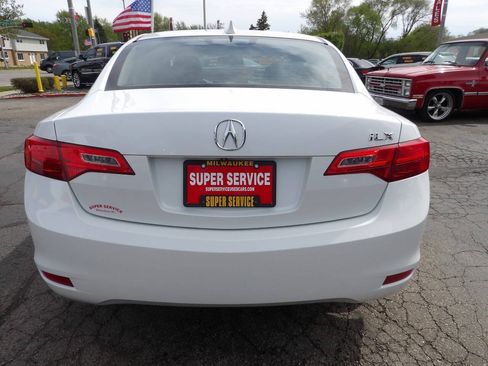 Used 2014 Acura ILX w/ Technology Package FWD image 4